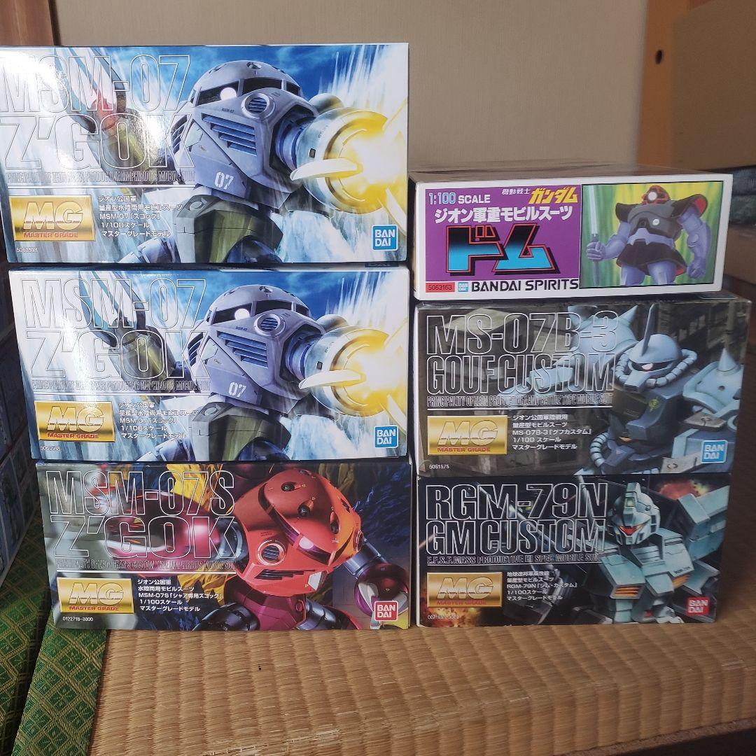 カナタ　①MG ガンプラセット　１４+１