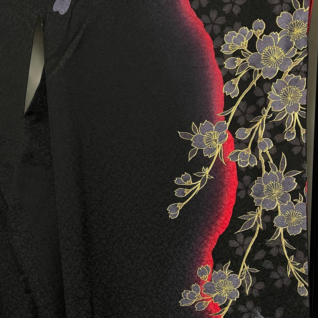 D845 振袖　一蔵コレクション　金駒刺繍　黒地　正絹　着物　袷　極美品