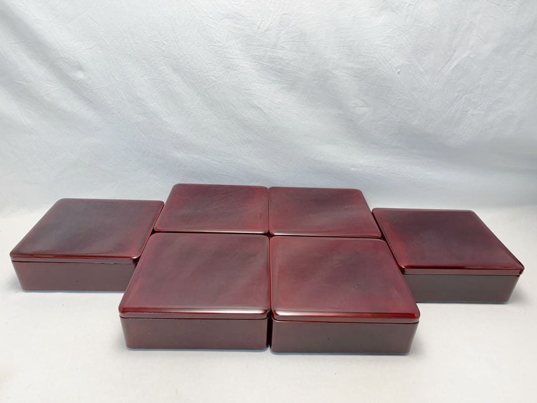 懐石道具 木製溜塗 重箱 弁当箱 6客組 内朱 銘々蓋 茶器 お正月 おしゃれ