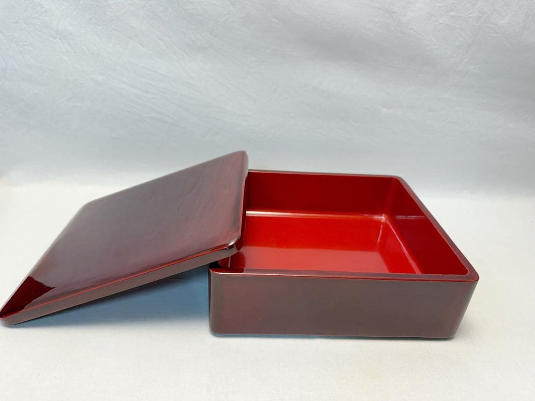 懐石道具 木製溜塗 重箱 弁当箱 6客組 内朱 銘々蓋 茶器 お正月 おしゃれ