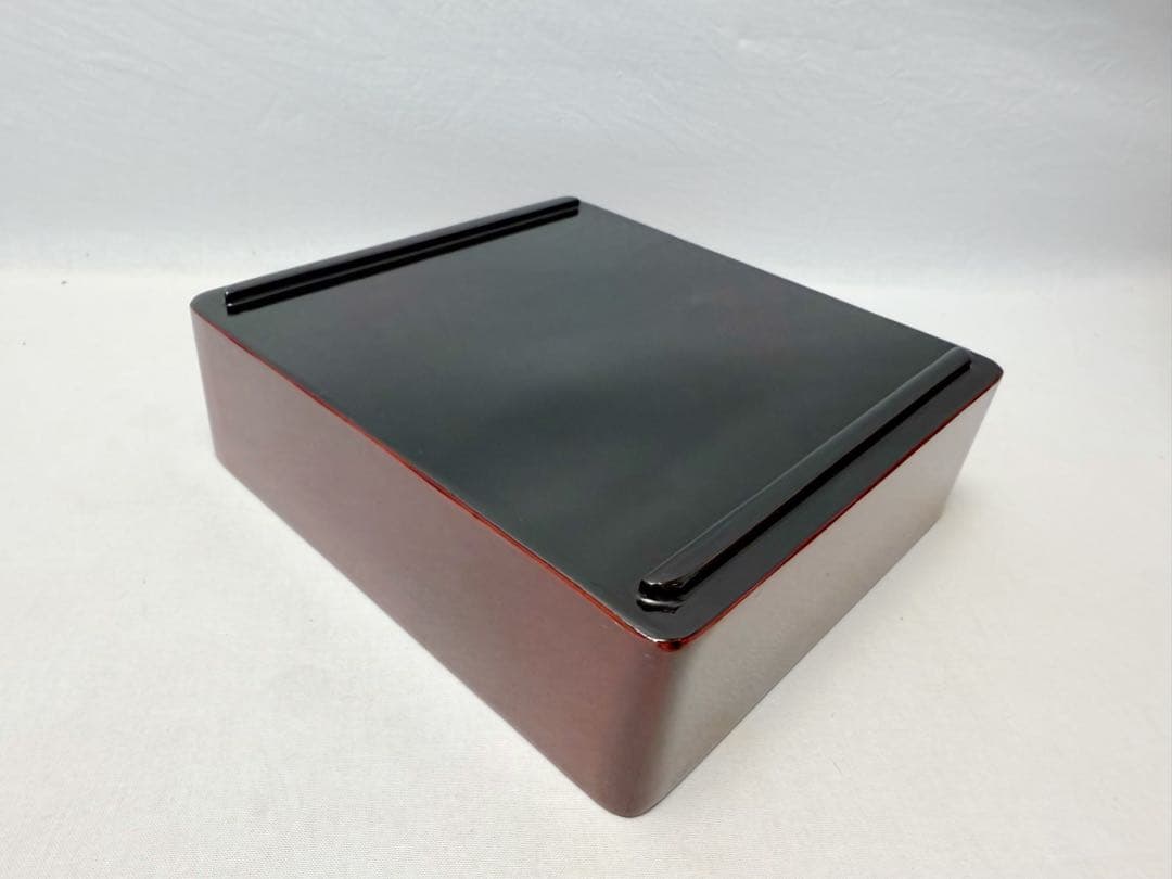 懐石道具 木製溜塗 重箱 弁当箱 6客組 内朱 銘々蓋 茶器 お正月 おしゃれ