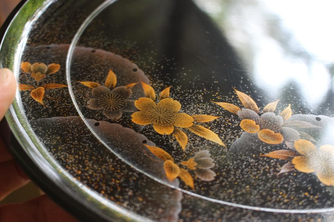 時代逸品！時代黒漆に極上研ぎ出し雪月花蒔絵の映える丸盆（検輪島塗お膳お盆菓子盆