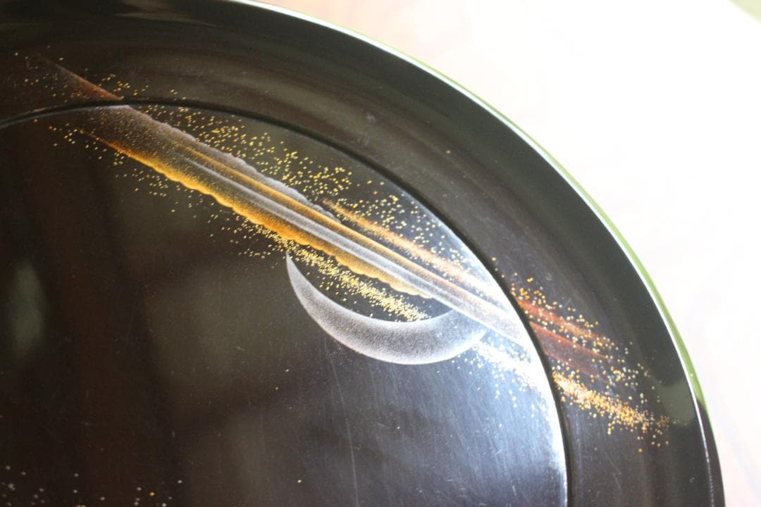 時代逸品！時代黒漆に極上研ぎ出し雪月花蒔絵の映える丸盆（検輪島塗お膳お盆菓子盆