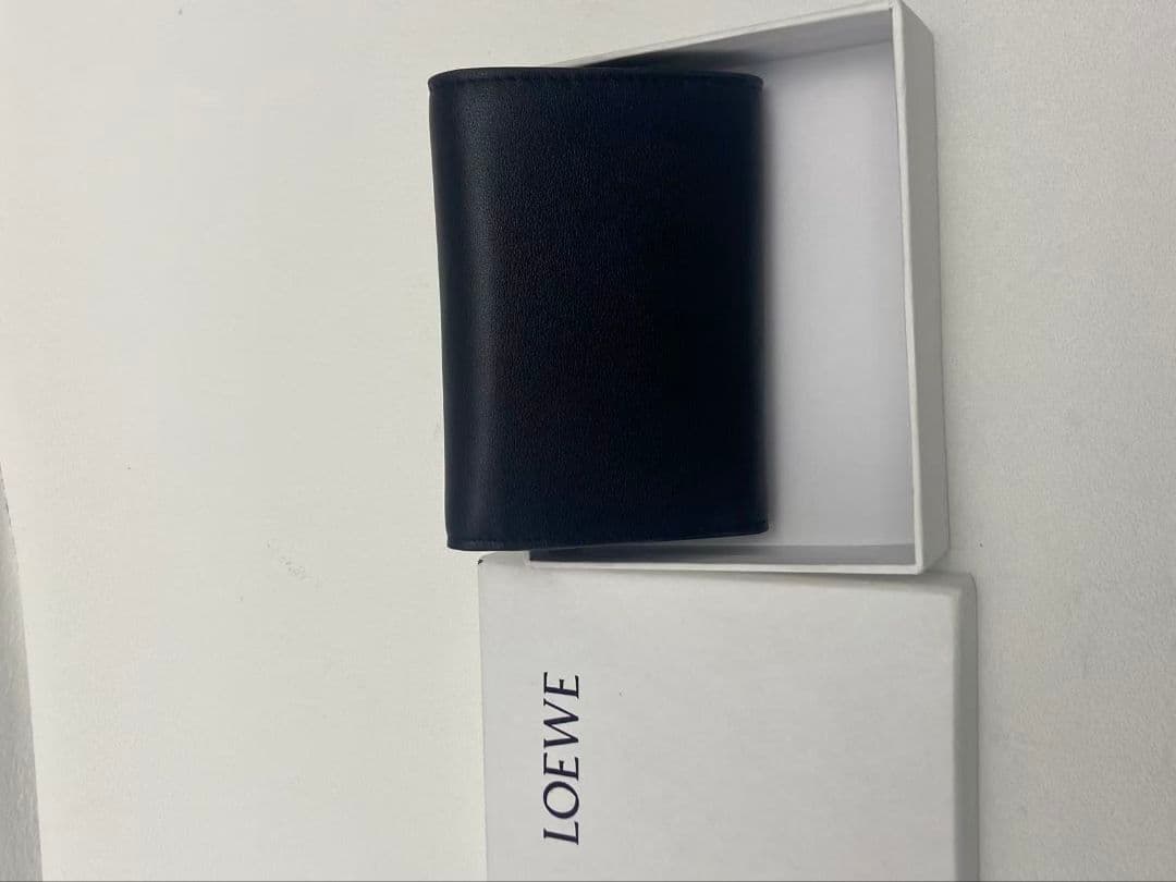 ^_^ LOEWE ネイビー 三つ折り財布