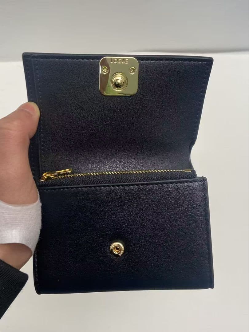 ^_^ LOEWE ネイビー 三つ折り財布