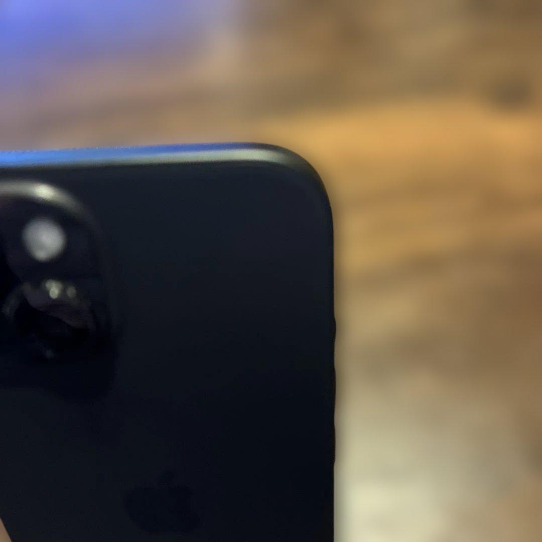 Apple iPhone 15 128GB ブラック バッテリー95%