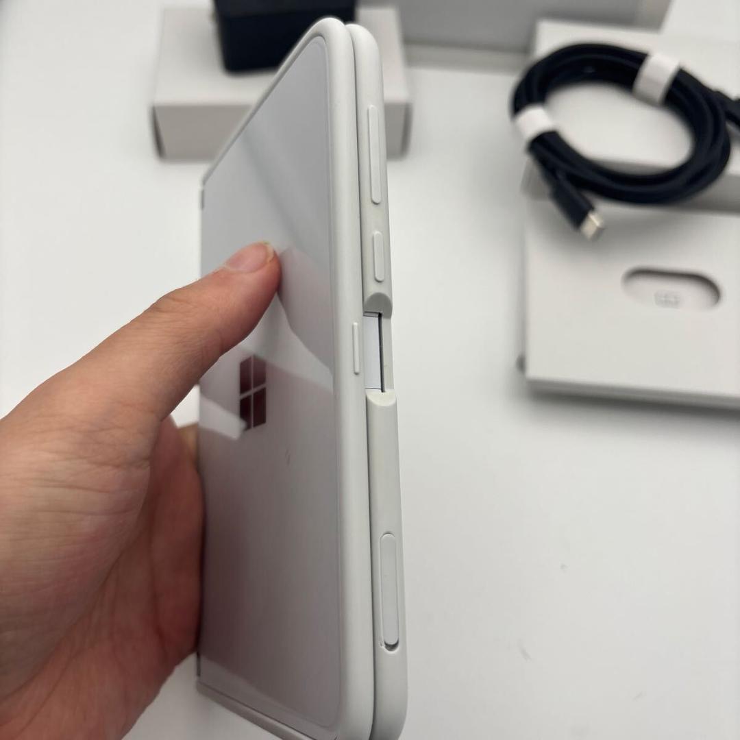 マイクロソフト サーフェス デュオ 256GB AT&T SIMフリー