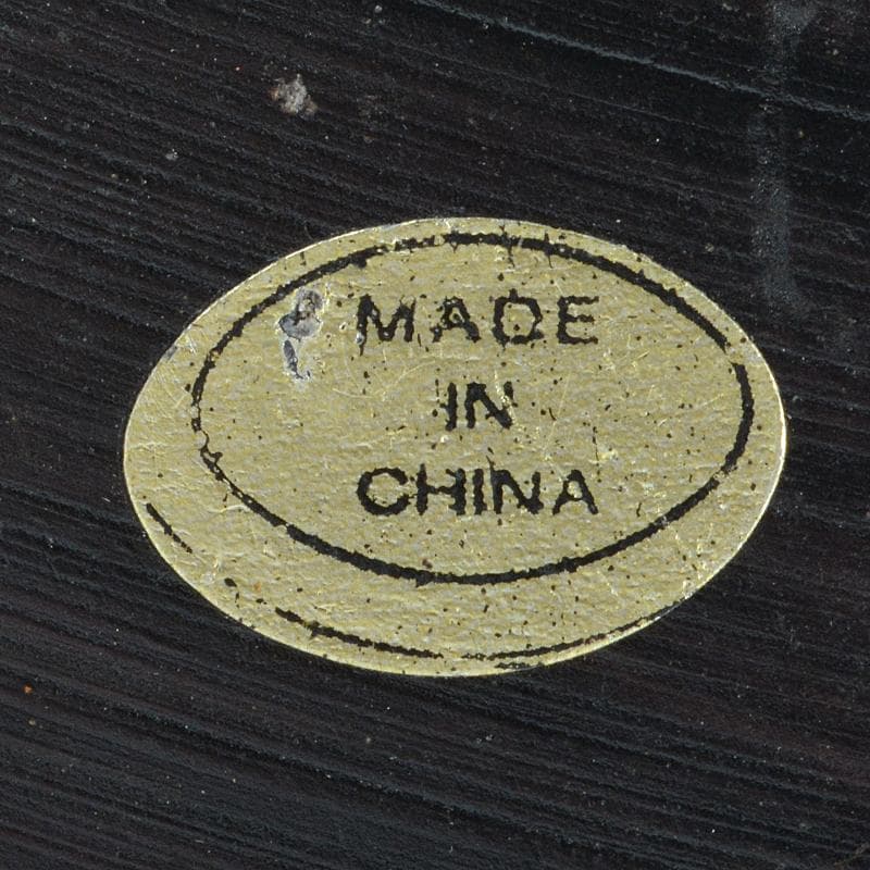 中国　樹脂製　鷹　置物　高さ約31㎝　重さ約4.4㎏　C　R7530B