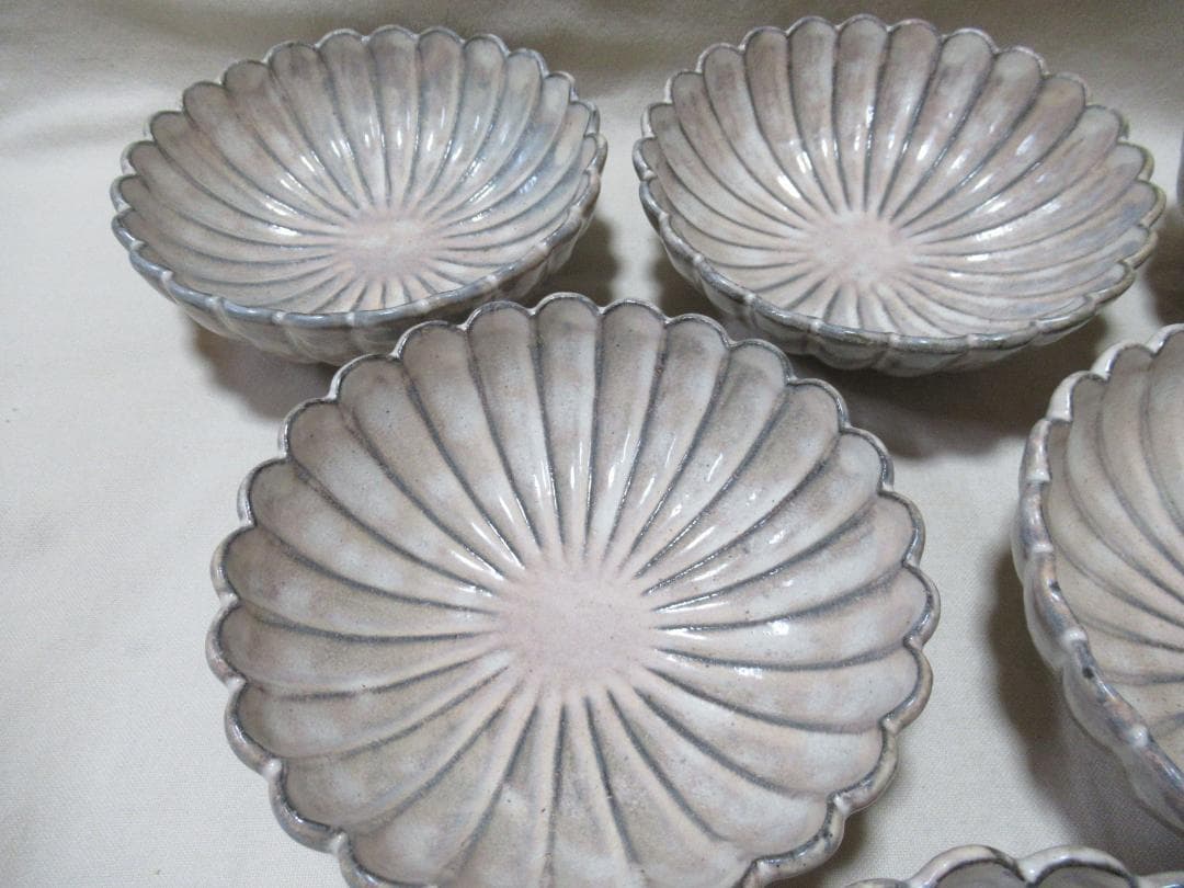 萩焼　１４代坂倉新兵衛造　菊皿６客　共箱