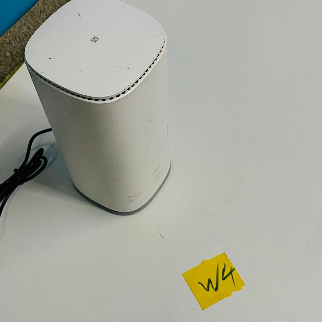 ルーター / Speed WiFi  5G L13 黒のアダプター付き