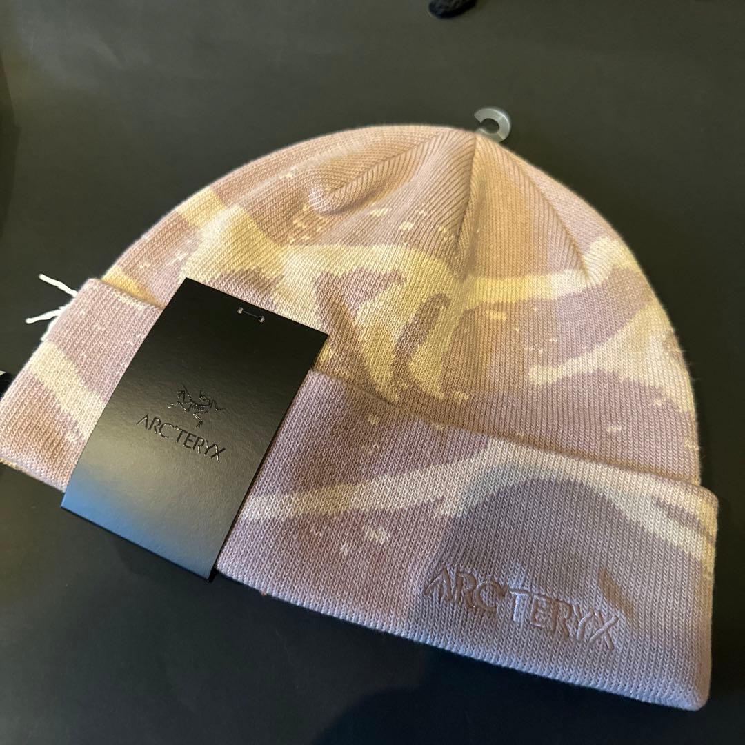 今期カナダ購入正規ARC’TERYX Grotto Toque Roseニット帽