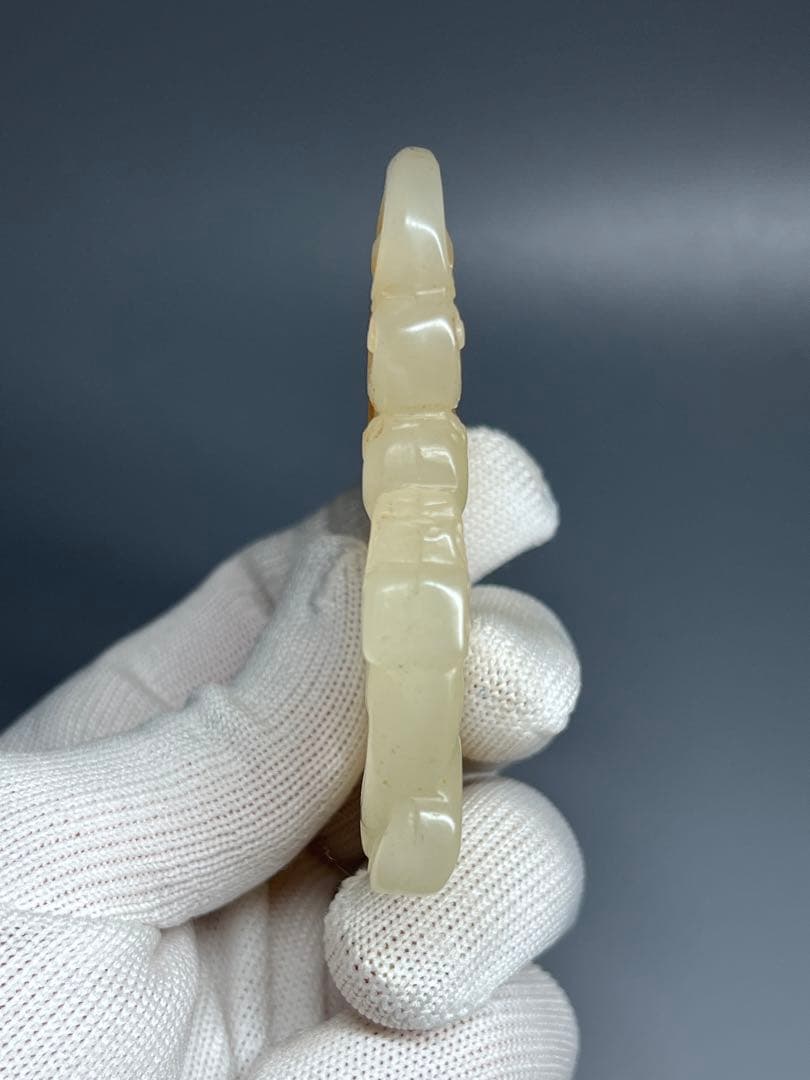 中国美術 古玉 和田玉 透かし彫り 竜紋 お守り 根付 旧蔵 コレクション