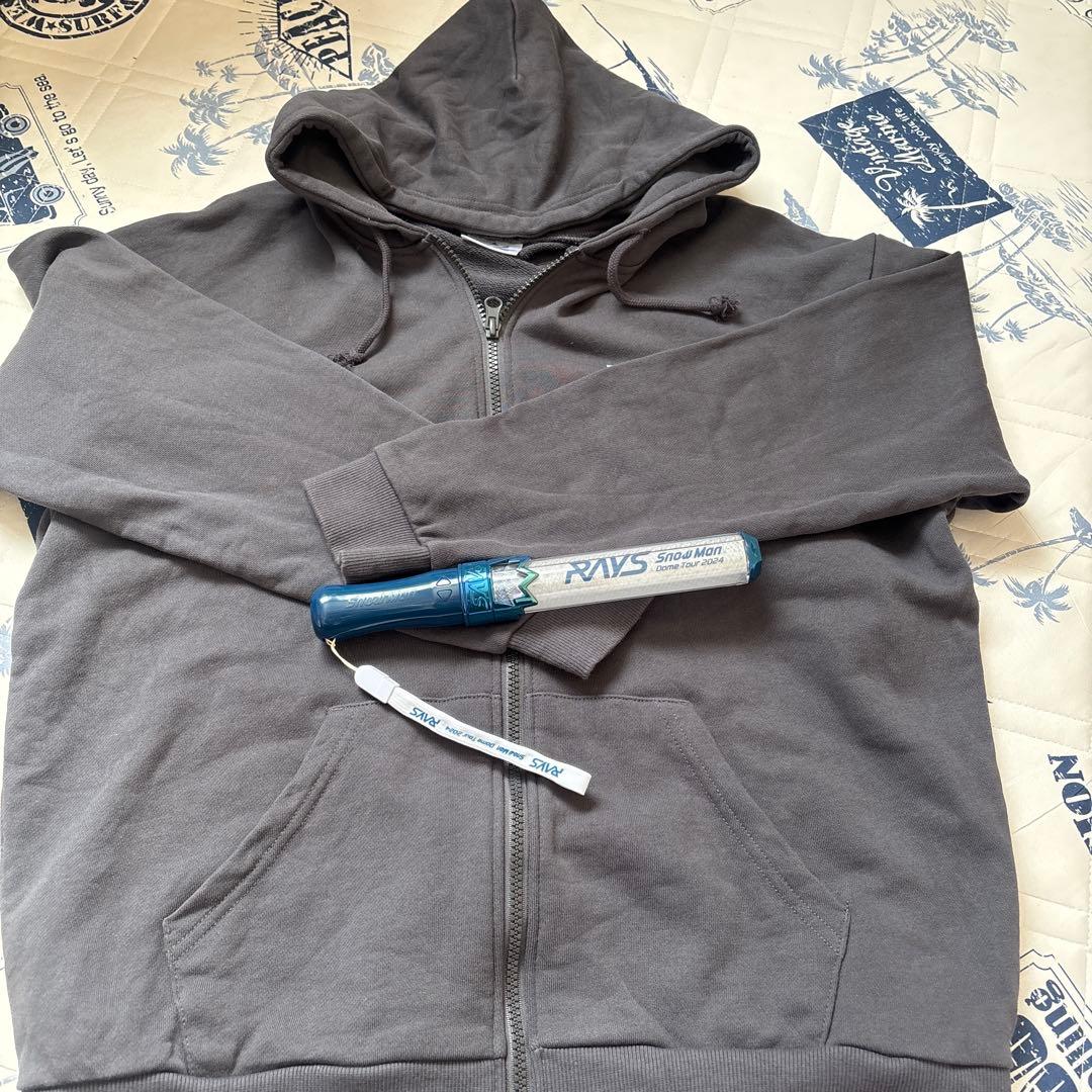 Man RAYS パーカーとペンライト