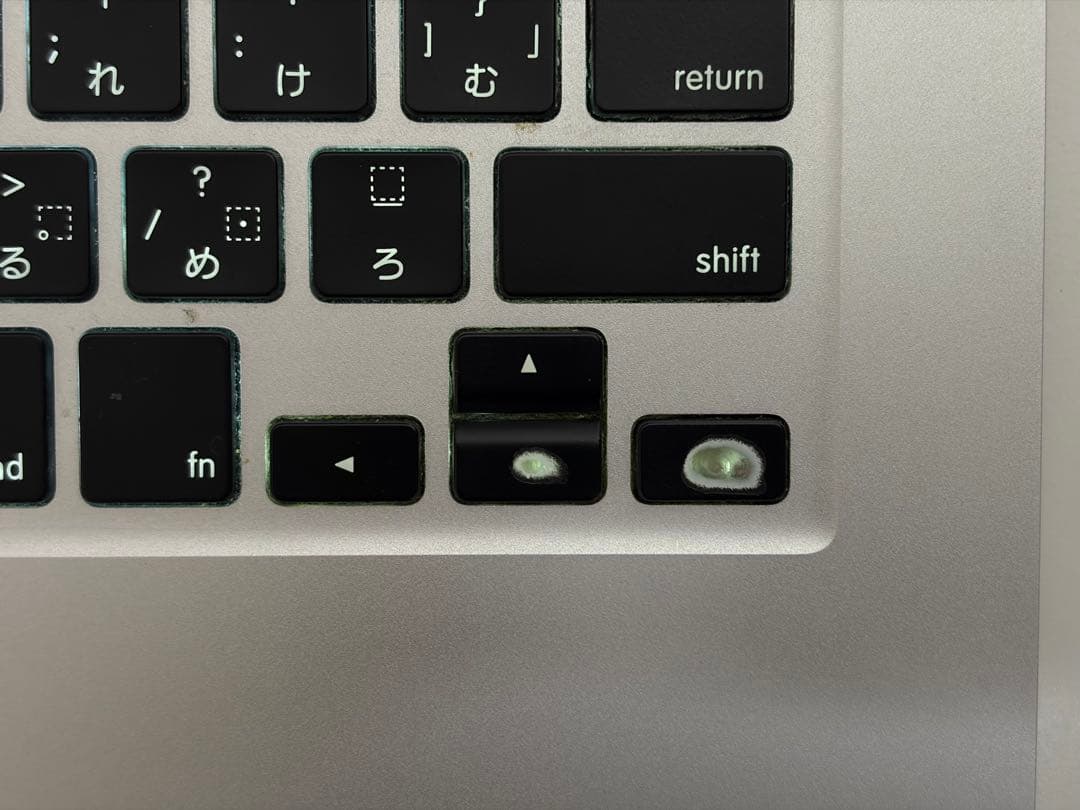 MacBook Air 2017 13インチ メモリ8GB 純正充電器付 訳あり