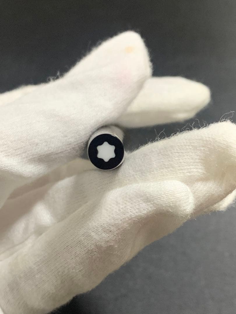 k*n様 Montblanc 万年筆 黒