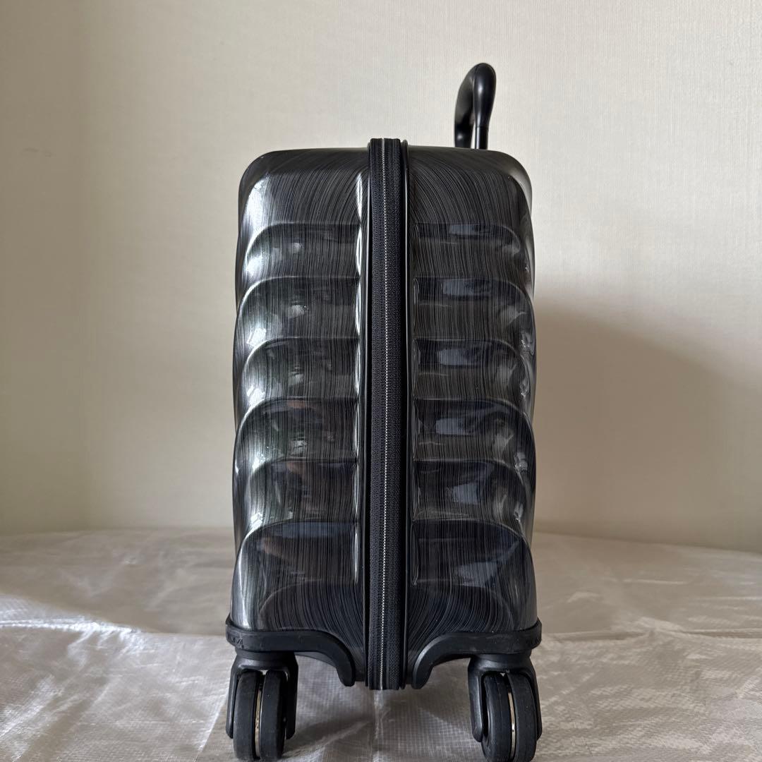 TUMI / トゥミ 19 Degree コンパクトキャリーオン