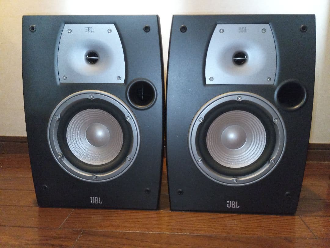 JBL N26 15cmウーファー引き締まった低音、SONY製ツィーター高音質