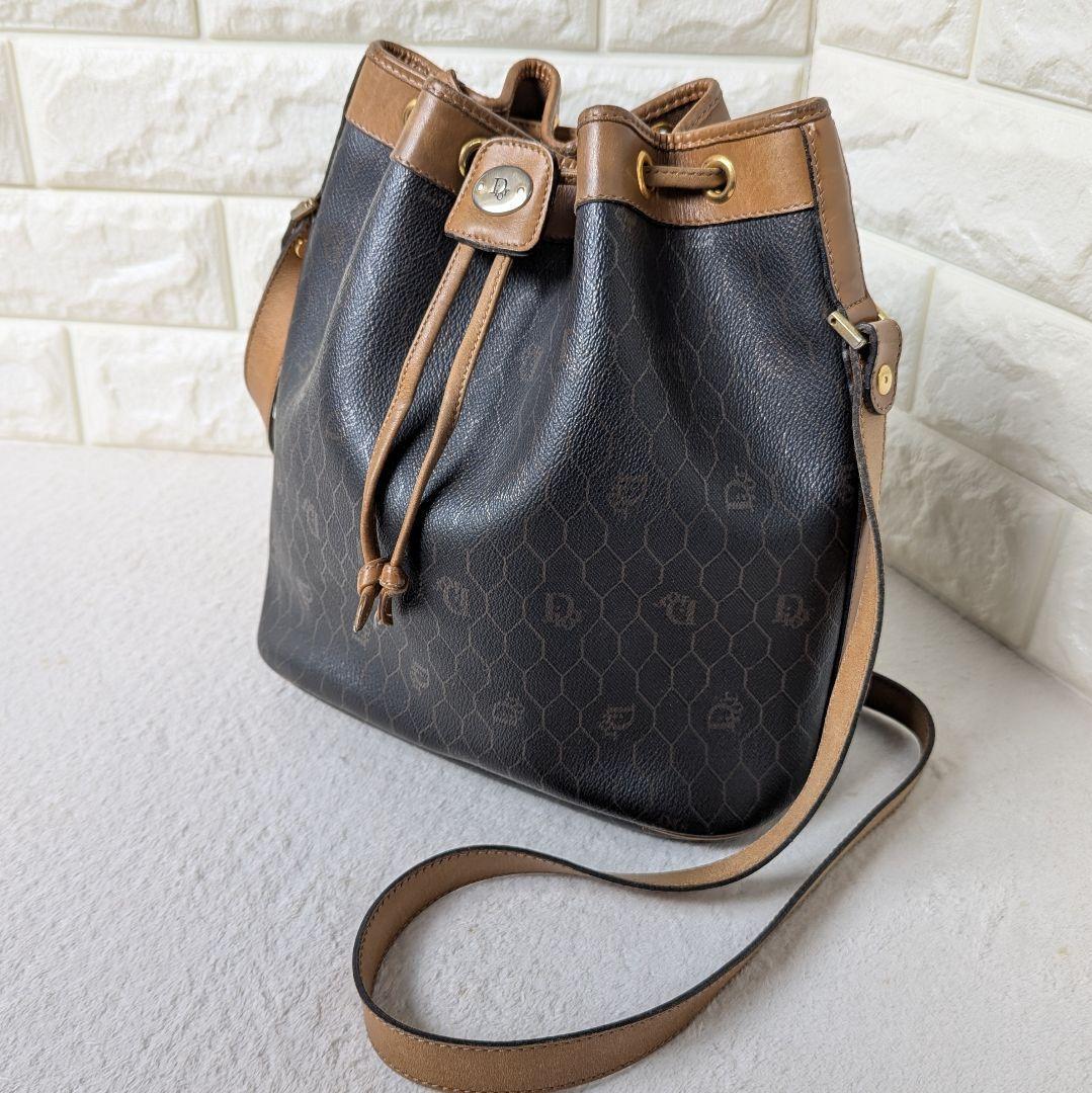 クリスチャンディオール 巾着 ショルダーバッグ ハニカム レザー ポーチ付き