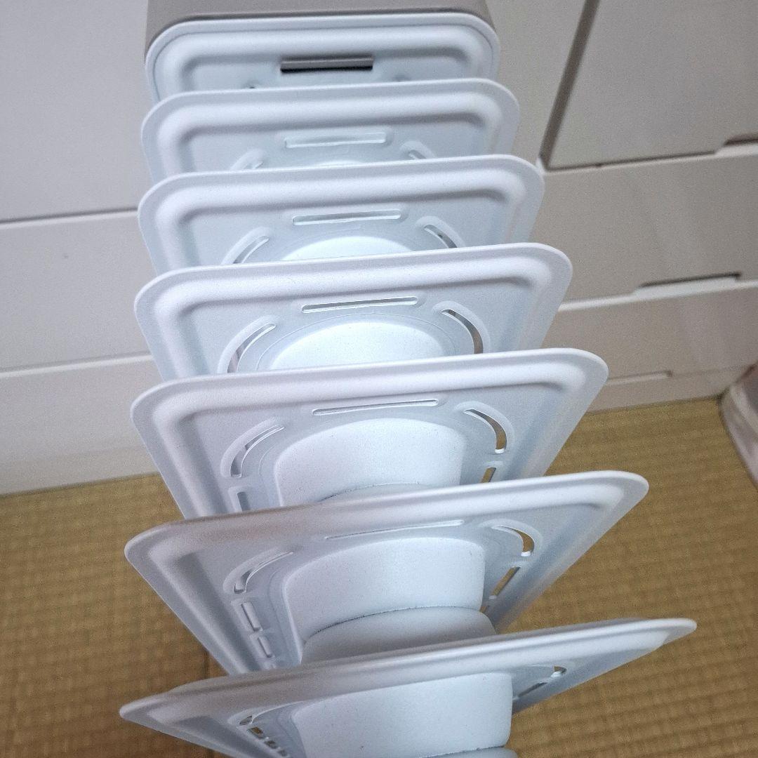 DeLonghi オイルヒーター ホワイト・グレー