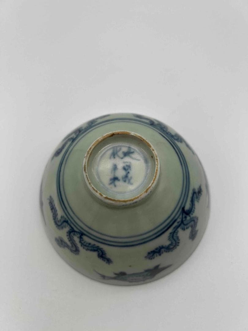 明時代　【大明成化年製】染付 青花魚藻文茶碗　古染付　唐物(D-86)