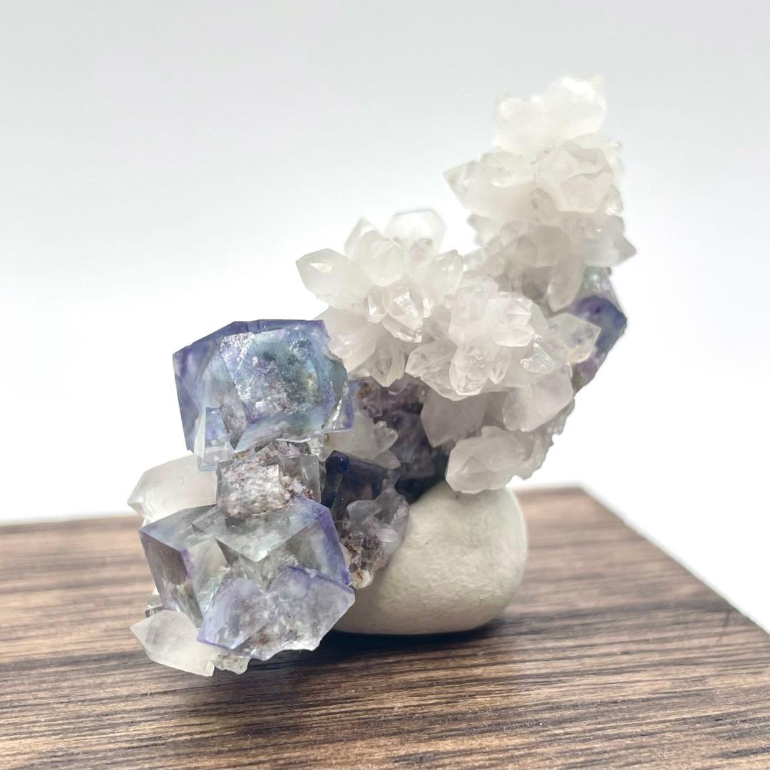 ナミビア オコルス鉱山産 フローライト/クォーツ　共生標本