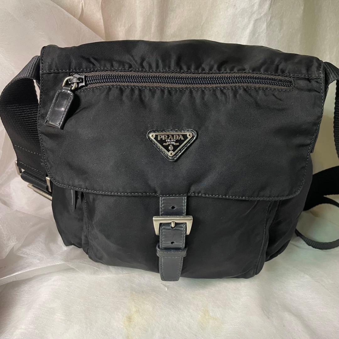 PRADAプラダ 三角ロゴ　ショルダーバッグ　カード付き