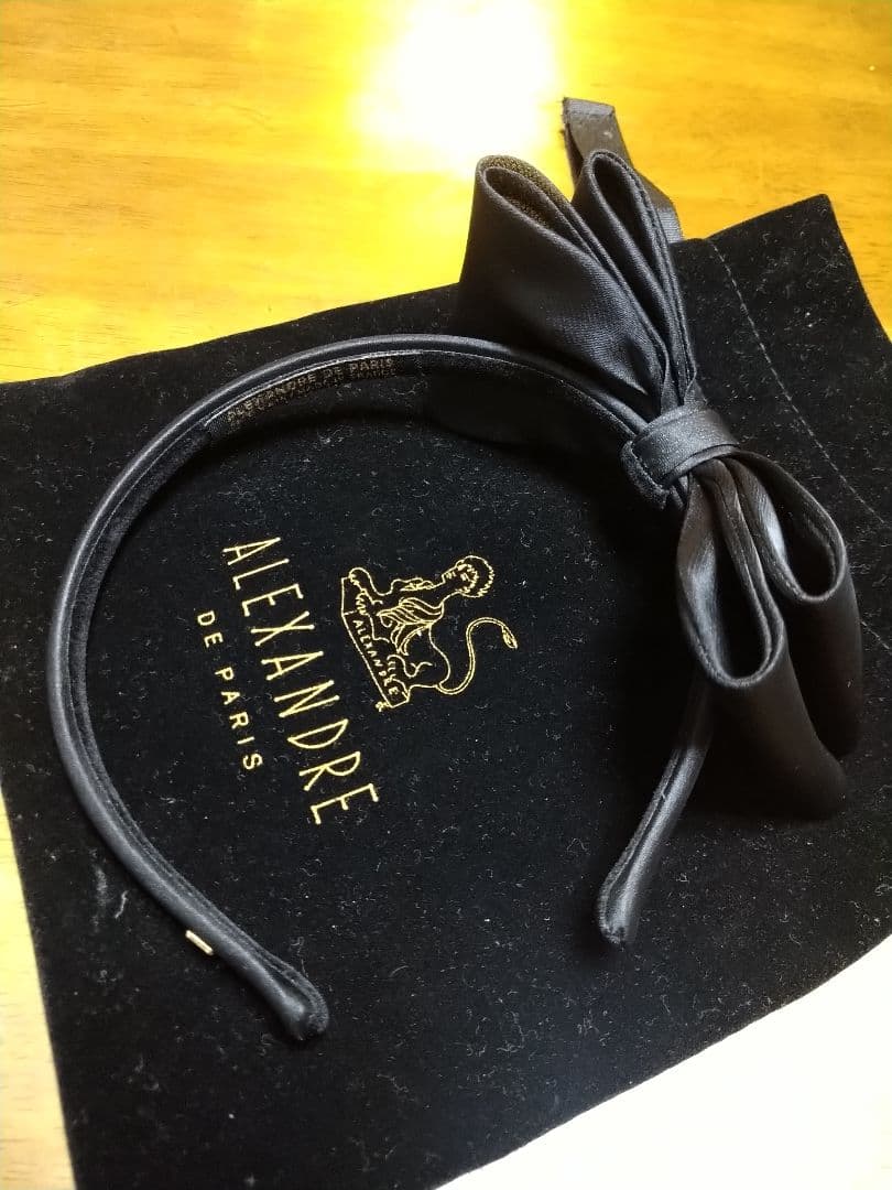 アレクサンドルドゥパリ黒リボンカチューシャ