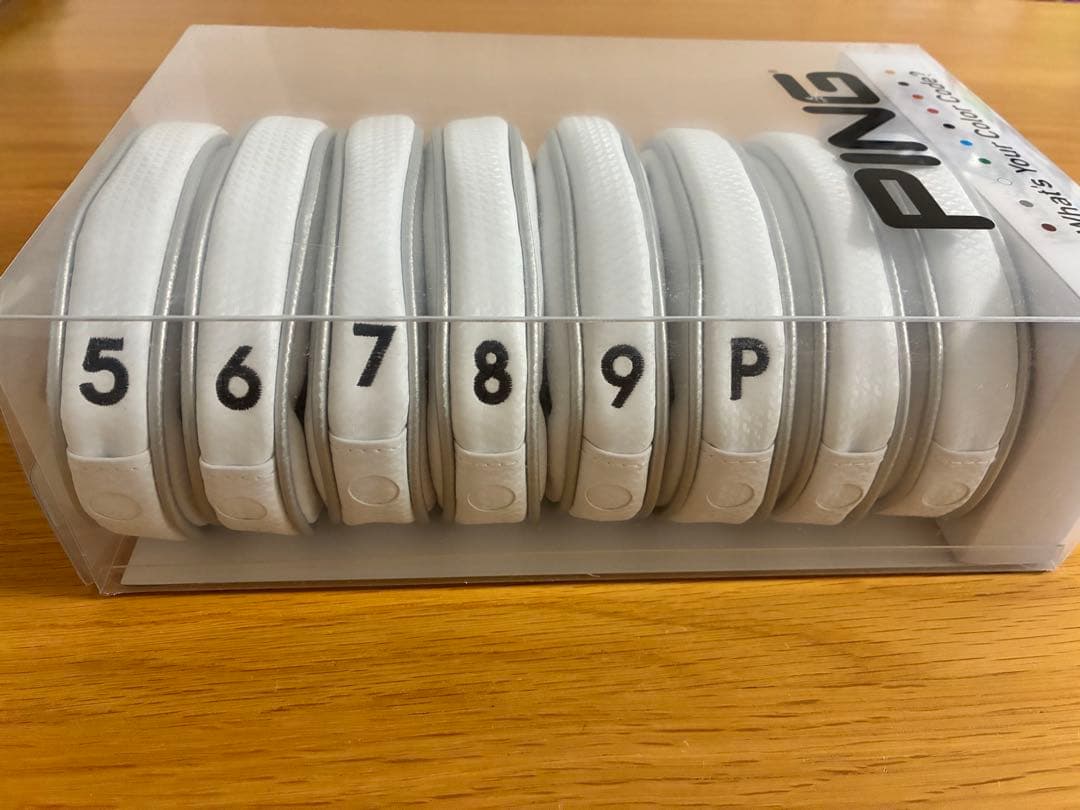 【新品未使用】PING ヘッドカバー　白