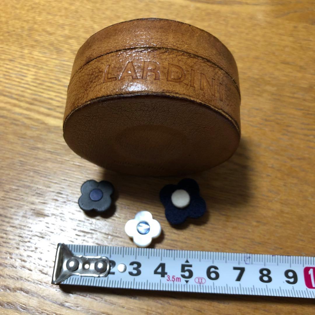 LARDINIラルディーニブートニエール　3点セット　シェル/ウッド/フェルト