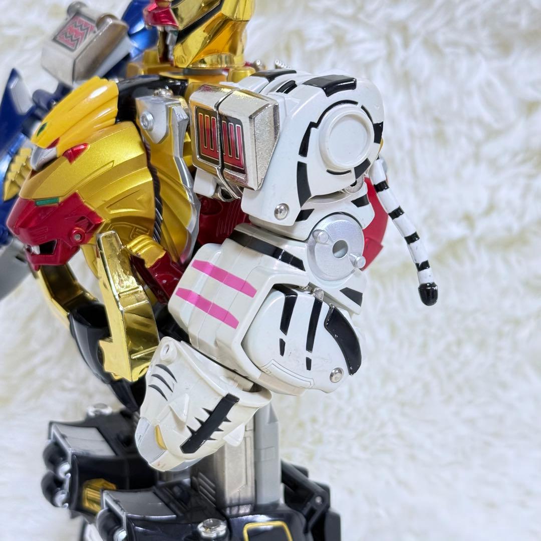 【台座付】百獣戦隊ガオレンジャー DX超合金 GD-21 百獣合体 ガオキング