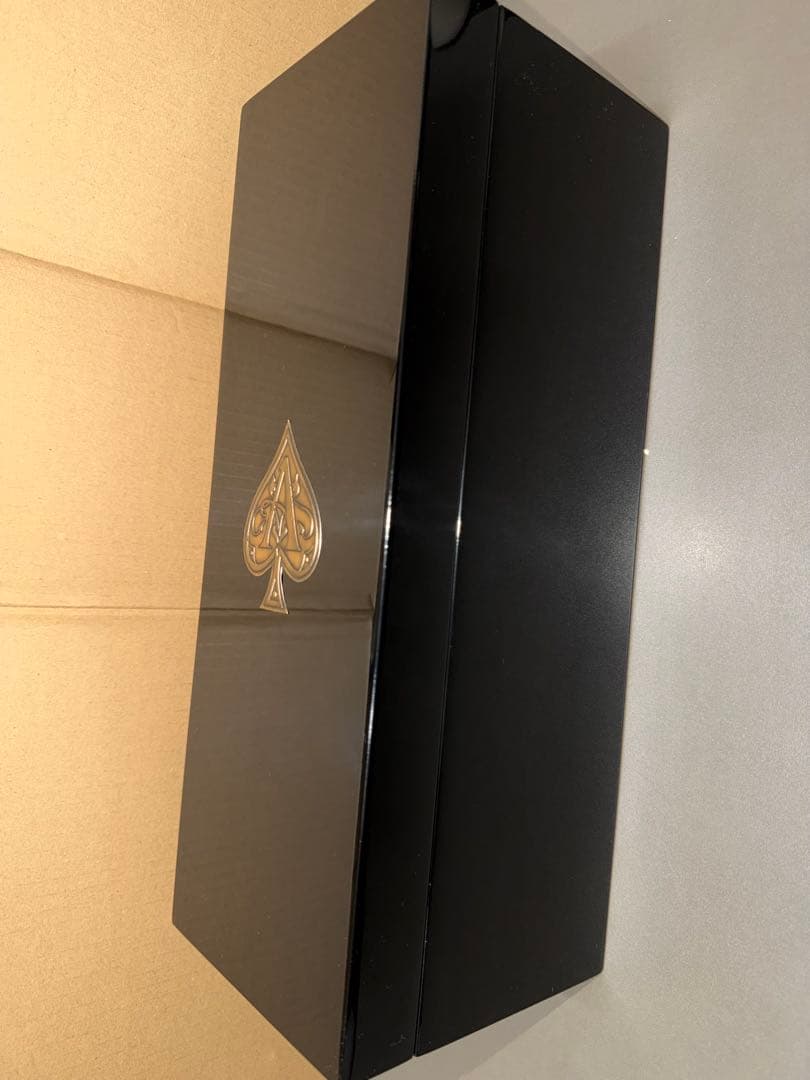 Armand de Brignac ゴールド シャンパン 750ml 箱カバー①