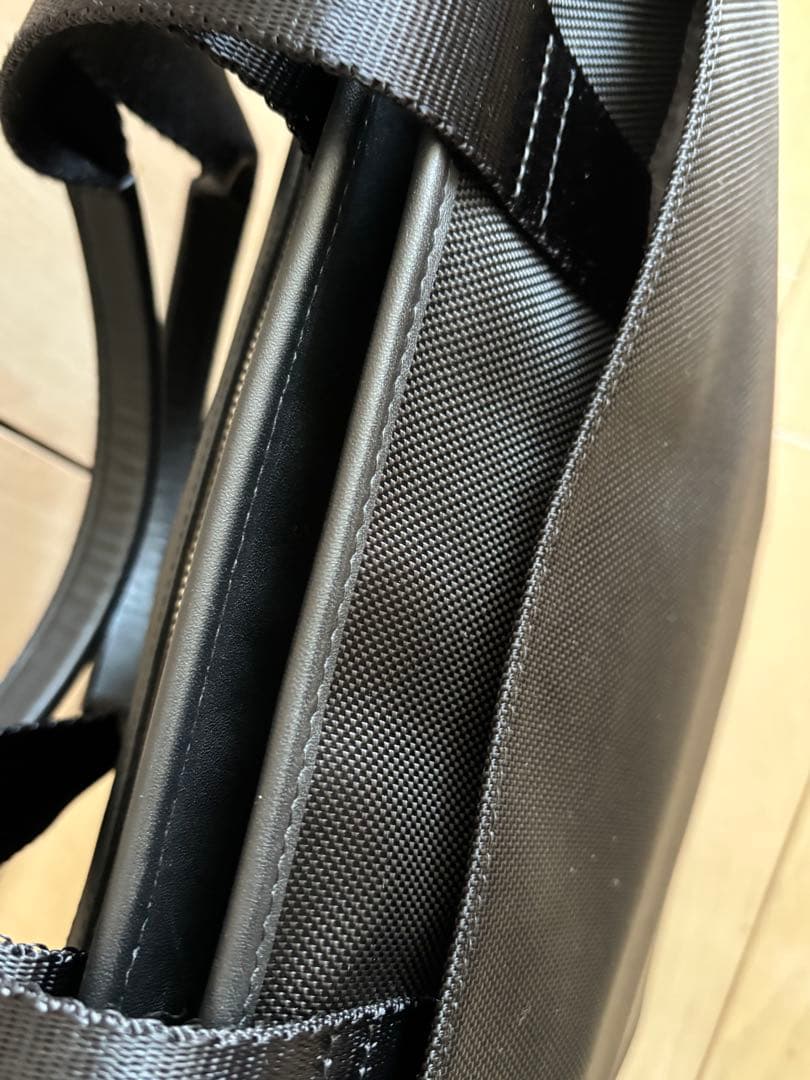 ハンティングワールド　ビジネスバッグ