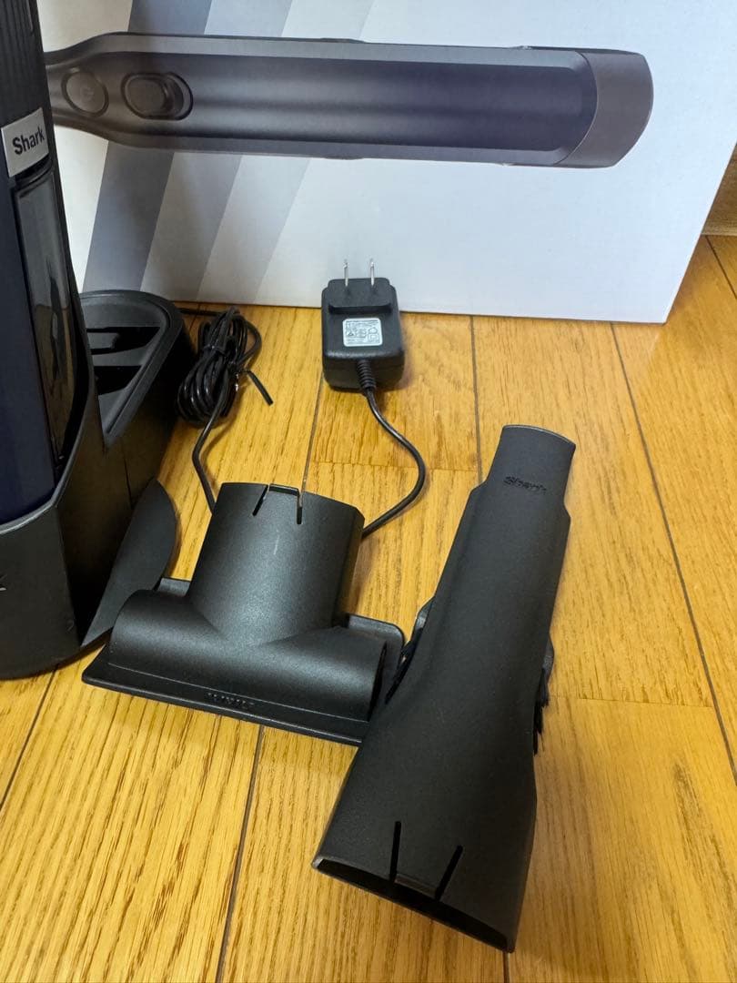 シャーク Shark EVOPOWER 充電式 ハンディクリーナー WV210J