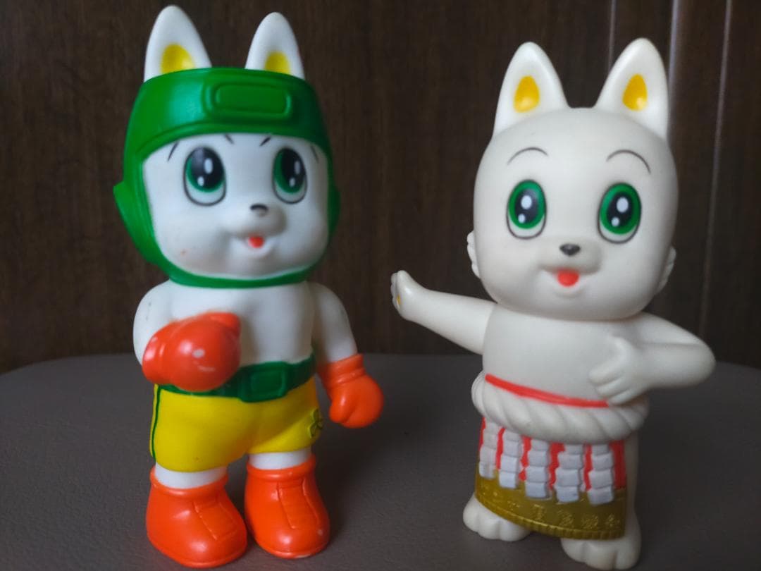 三和銀行　ワンさくん　ソフビ貯金箱　　 ６個　②