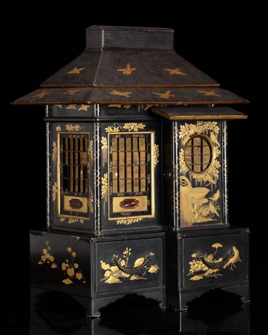 【佐藤製造】家型 御殿型 蒔絵 金蒔絵 漆塗 香箱 御香棚 香道具 茶弁当 骨董