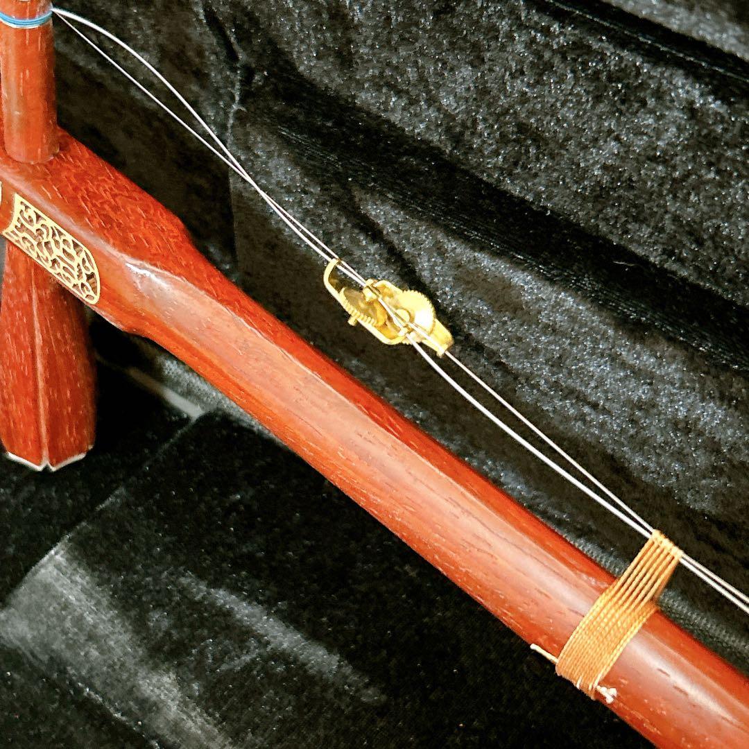 二胡 紅木 彫刻 蛇皮 民族楽器 弓 ケース