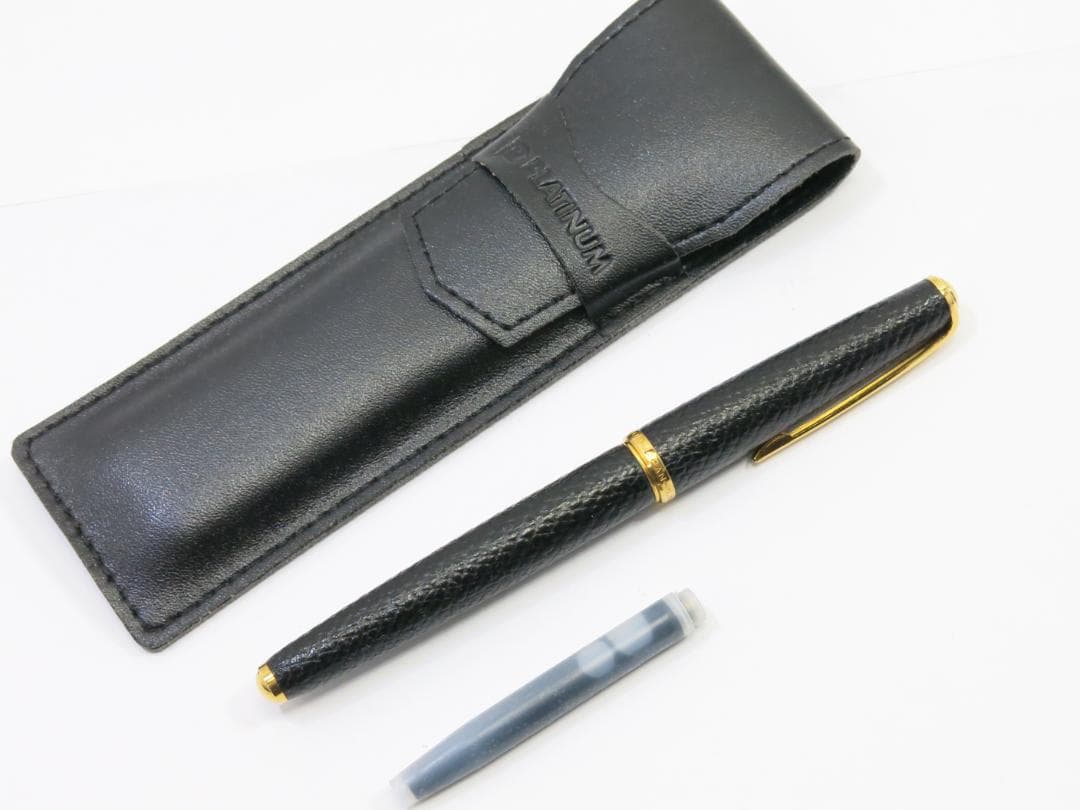 未使用　プラチナ　万年筆　ペン先14K　黒　PLATINUM　18710913