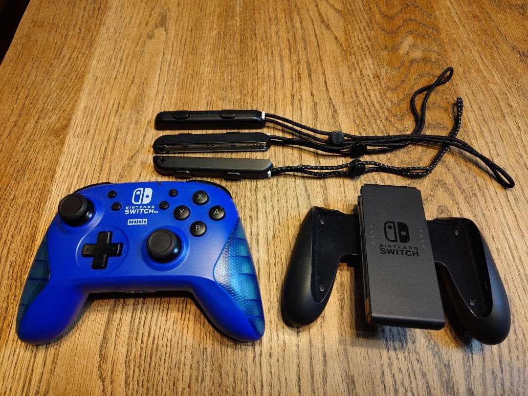 Nintendo Switch 本体 青/赤Joy-Con ワイヤレスホリパッド