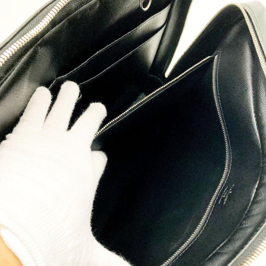 正規品 ルイヴィトン エピ ポルトドキュマン ヴォワヤージュ ビジネスバッグ