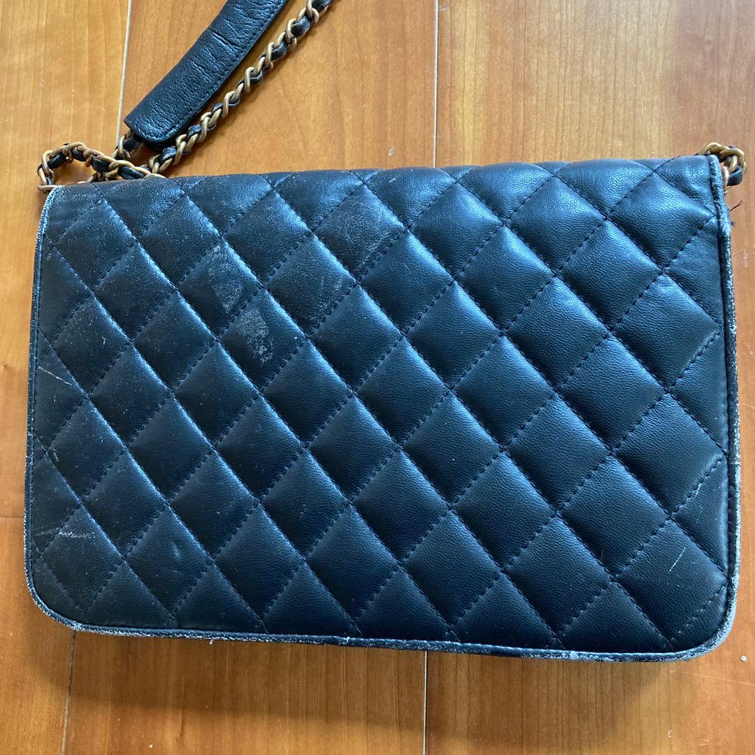 CHANEL ブラック レザー ショルダーバッグ