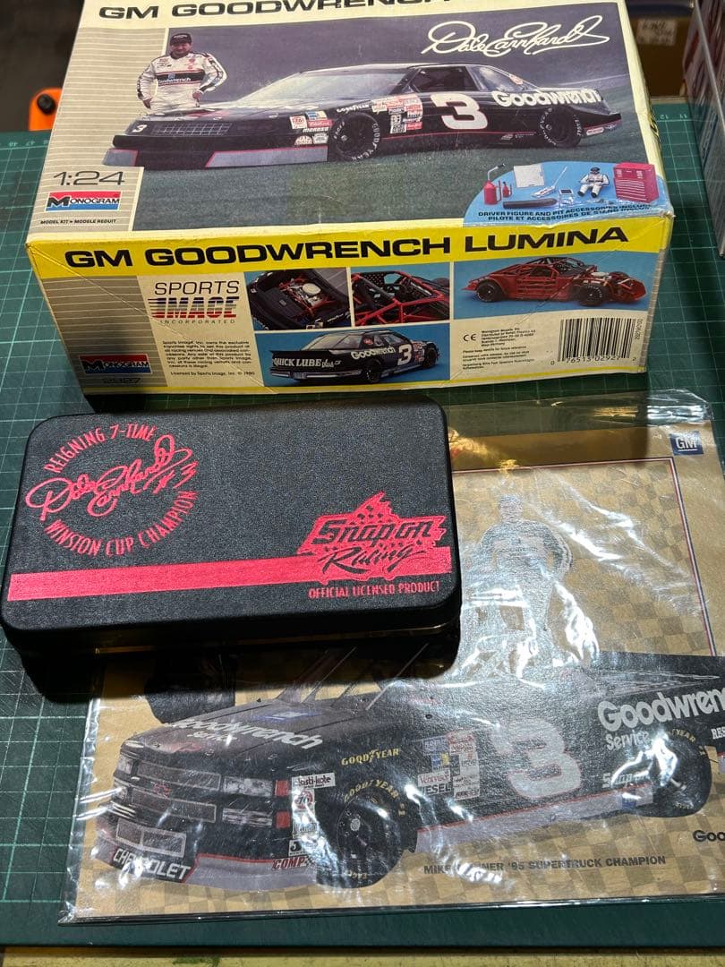 GM Goodwrench Lumina 1/24スケールモデル