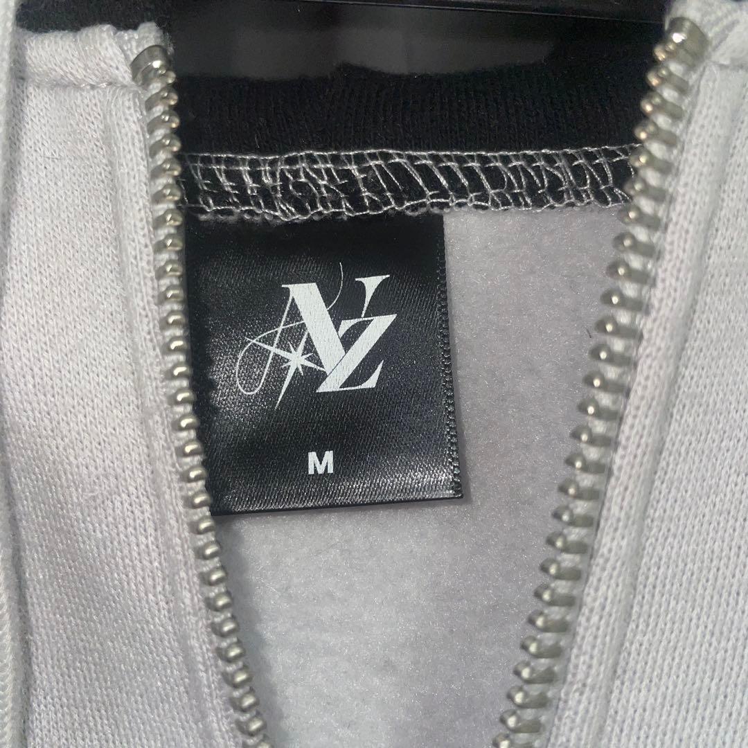 NiziU AWAKE パーカー　Mサイズ