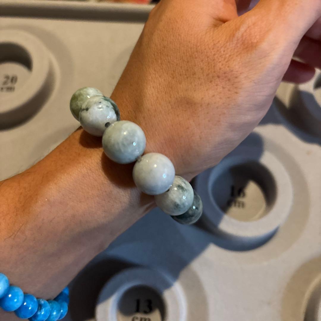 高価な物だったみたい！ミャンマー翡翠！すっごいパワー！