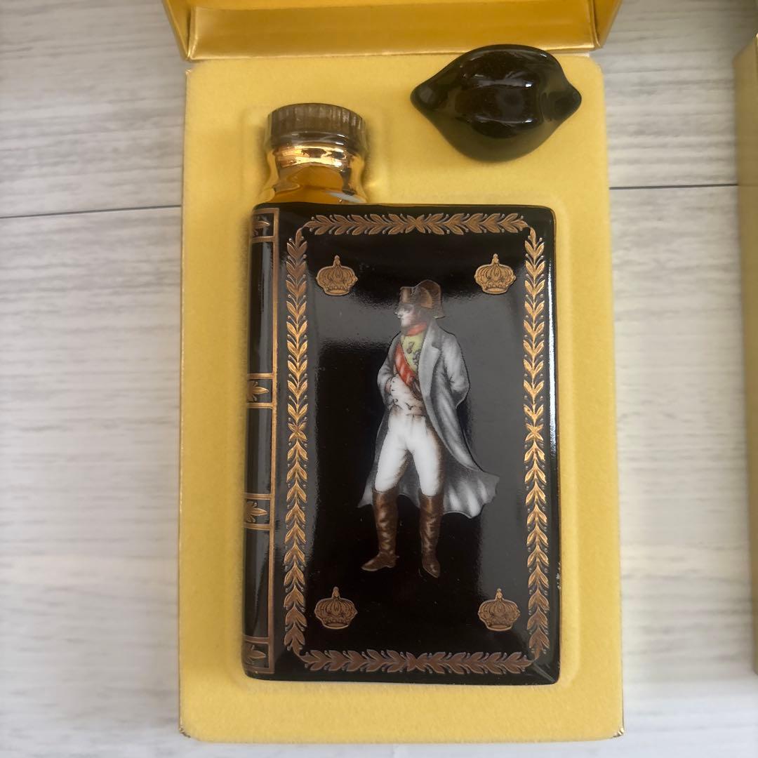 【未開封品】CAMUS ナポレオン ブック型陶器ボトル 元箱付き コニャック
