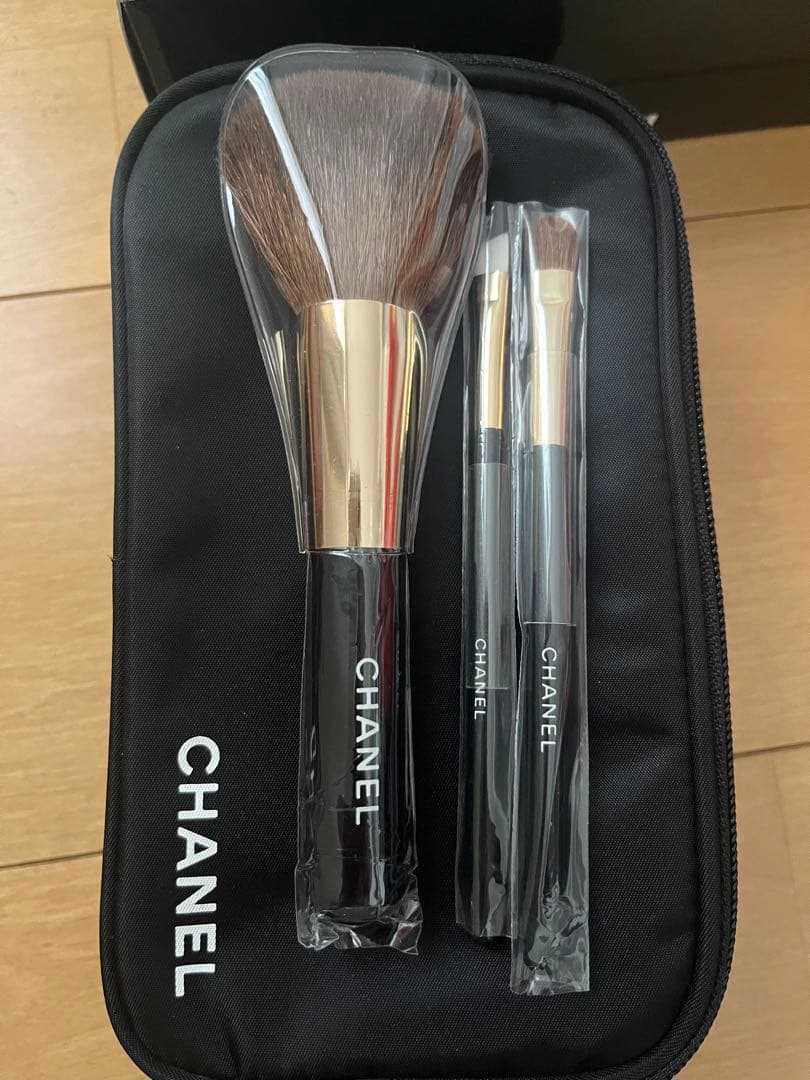未使用　シャネル　メイクブラシセット　CHANEL BRUSH SET ③