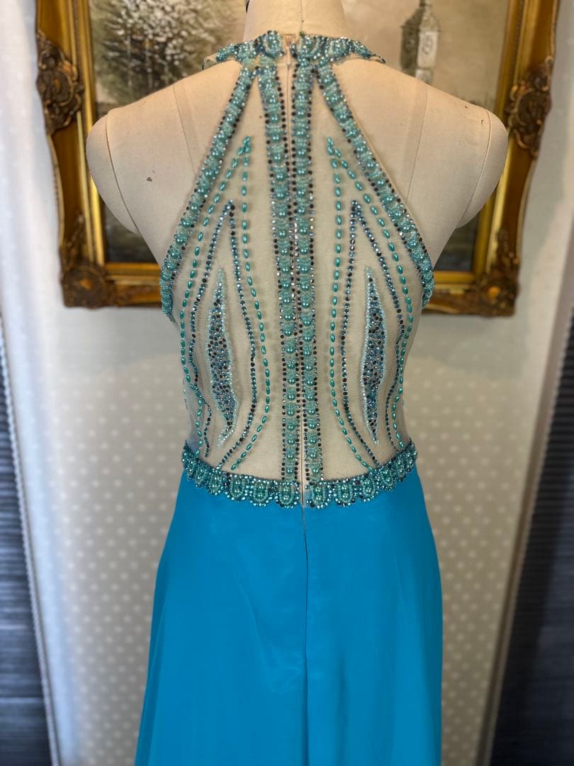 未使用傷あり☆水色ビーズ装飾ロングドレス