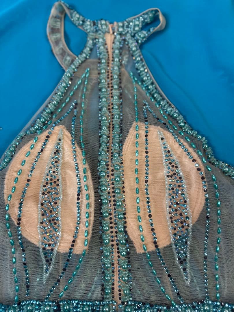 未使用傷あり☆水色ビーズ装飾ロングドレス