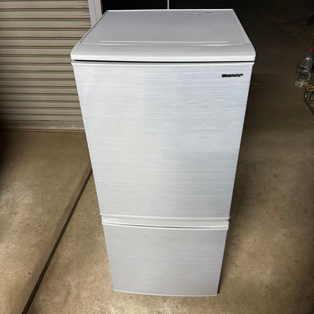 値下げ‼️【東京23区送料無料‼️】SHARP 冷蔵庫140L 2019年製