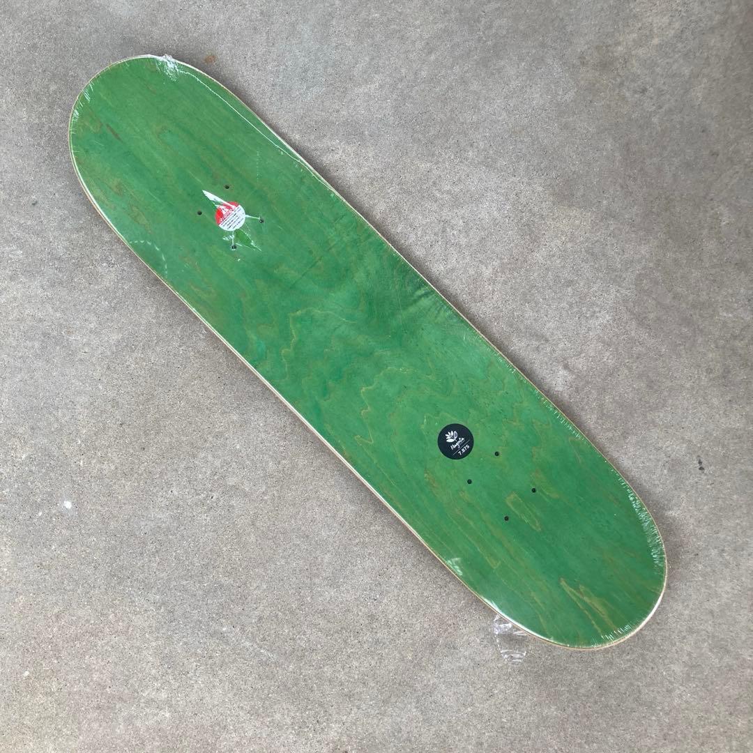 新品 magenta skateboards デッキ 7.875