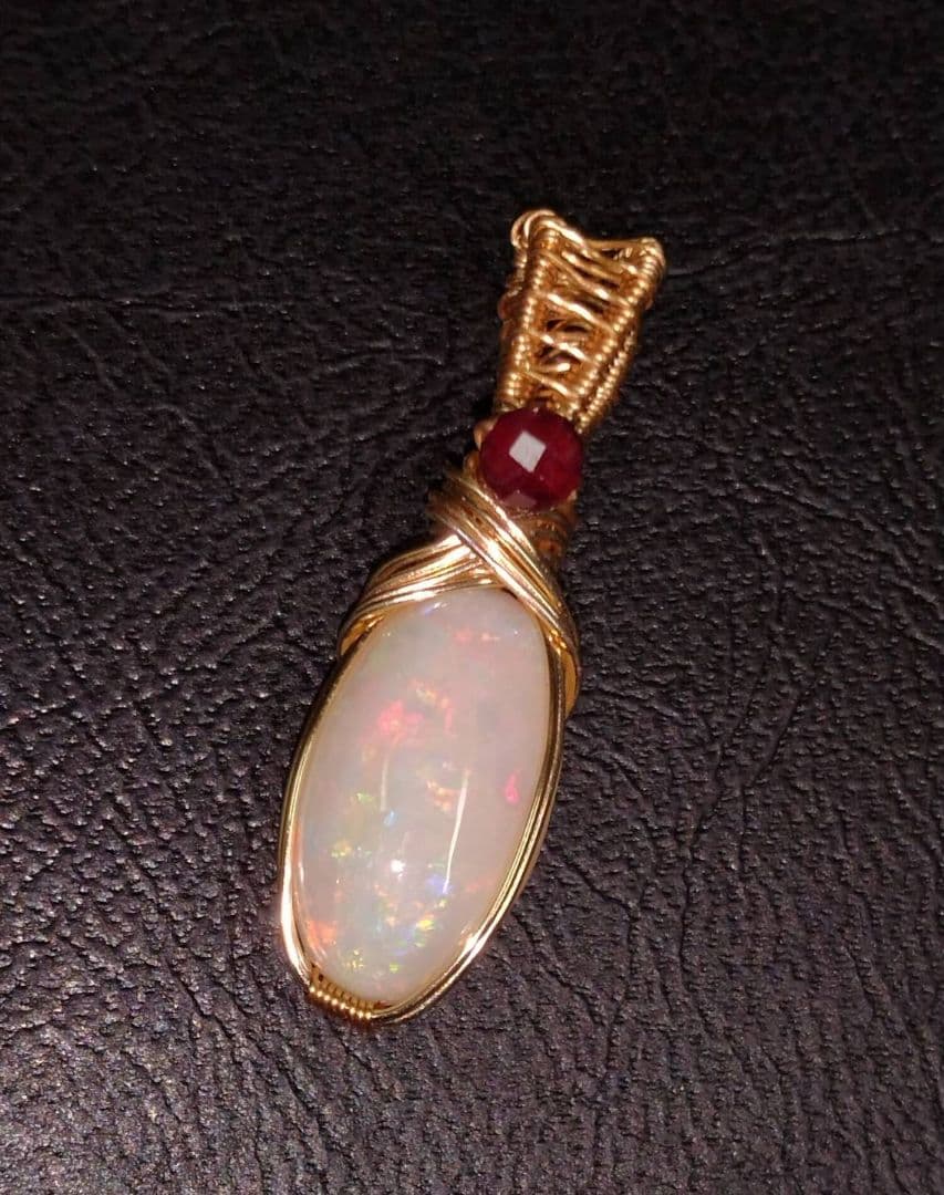 Kgf14 宝石ルース 希少石 ウォーターオパール レッドスピネル ペンダント
